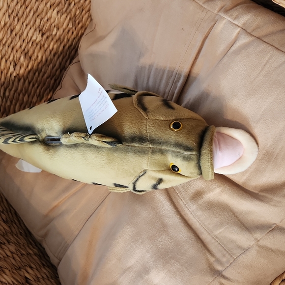 Leisure Time Stuffed Animal Fish Coin Bank - Picture 4 of 4